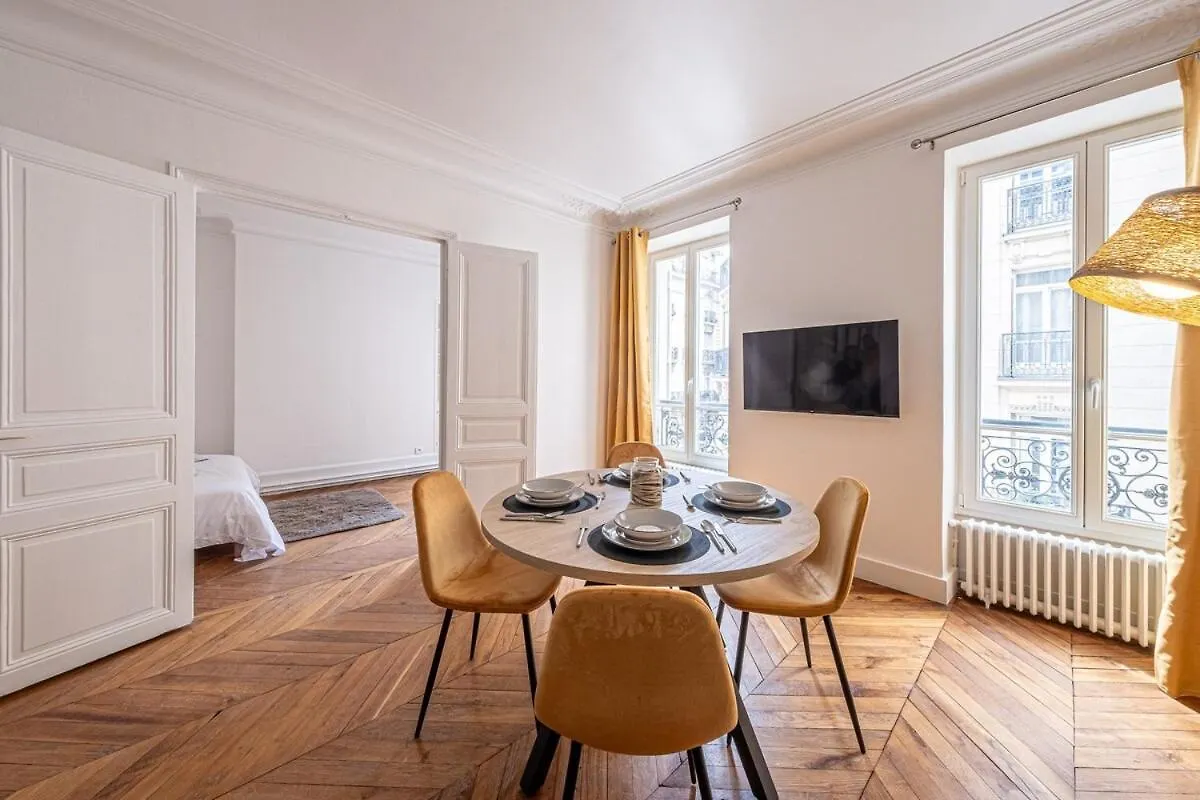 Appart Triomphe Champs Elysees Апартаменты *