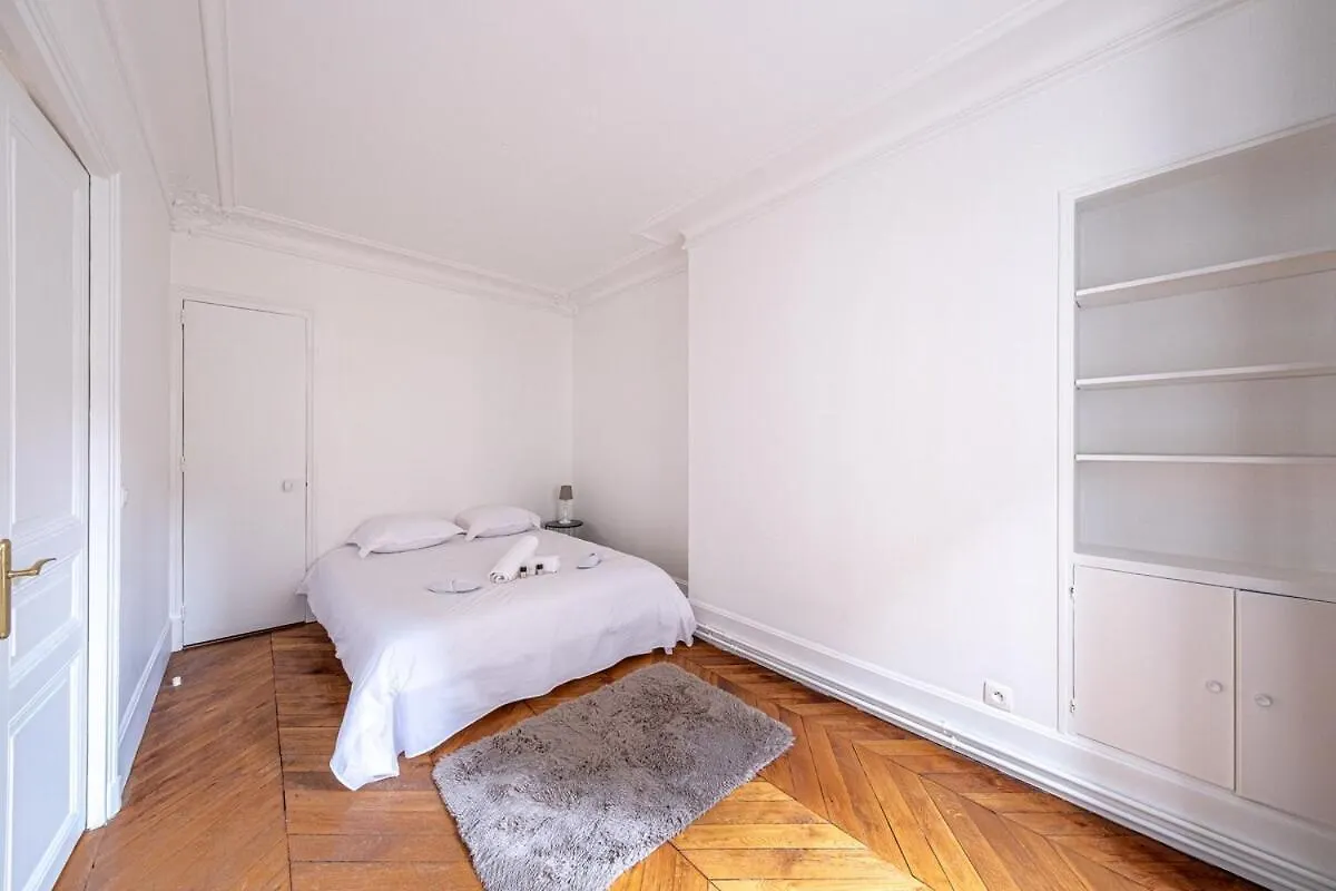 Appart Triomphe Champs Elysees Apartment